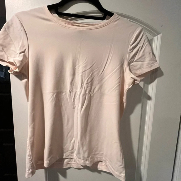 ~Neiman Marcus~ T-Shirt - Small - Picture 1 of 4